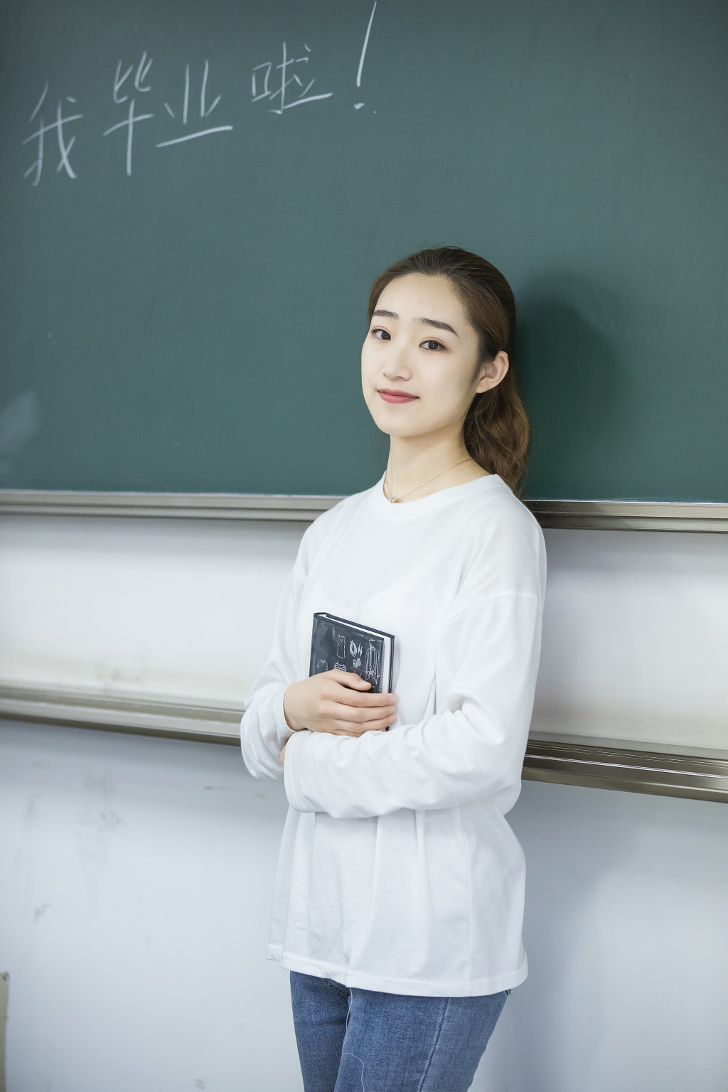 校园大学生教室上课图片