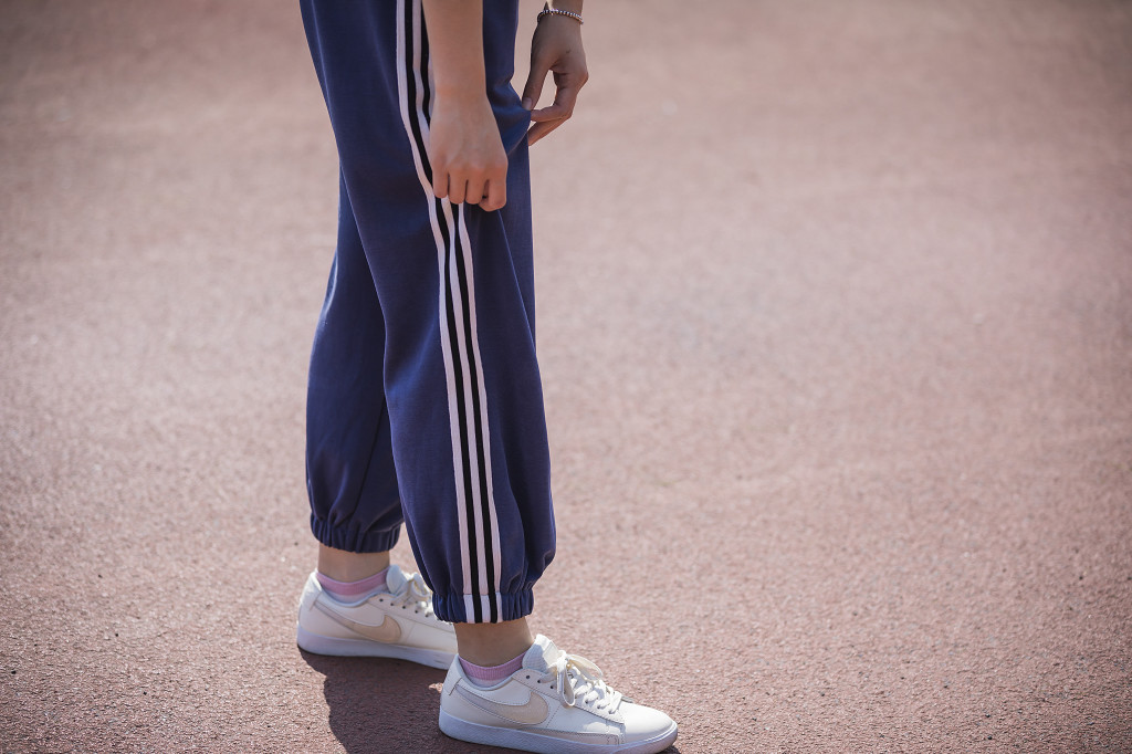 校园运动健身人物图片