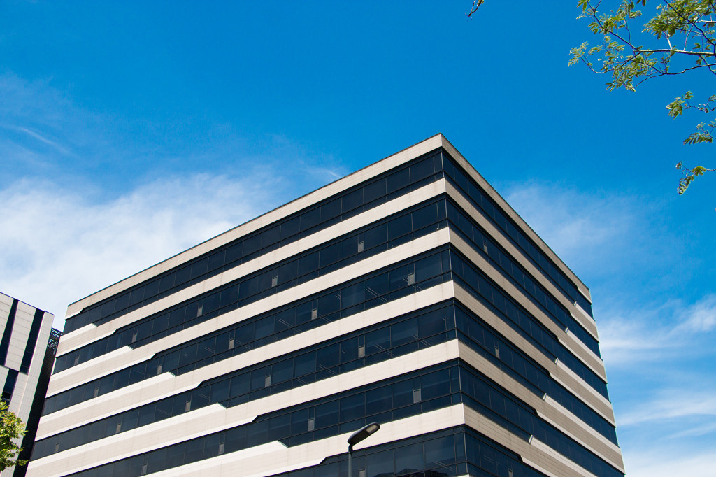 城市创业园区建筑大楼图片