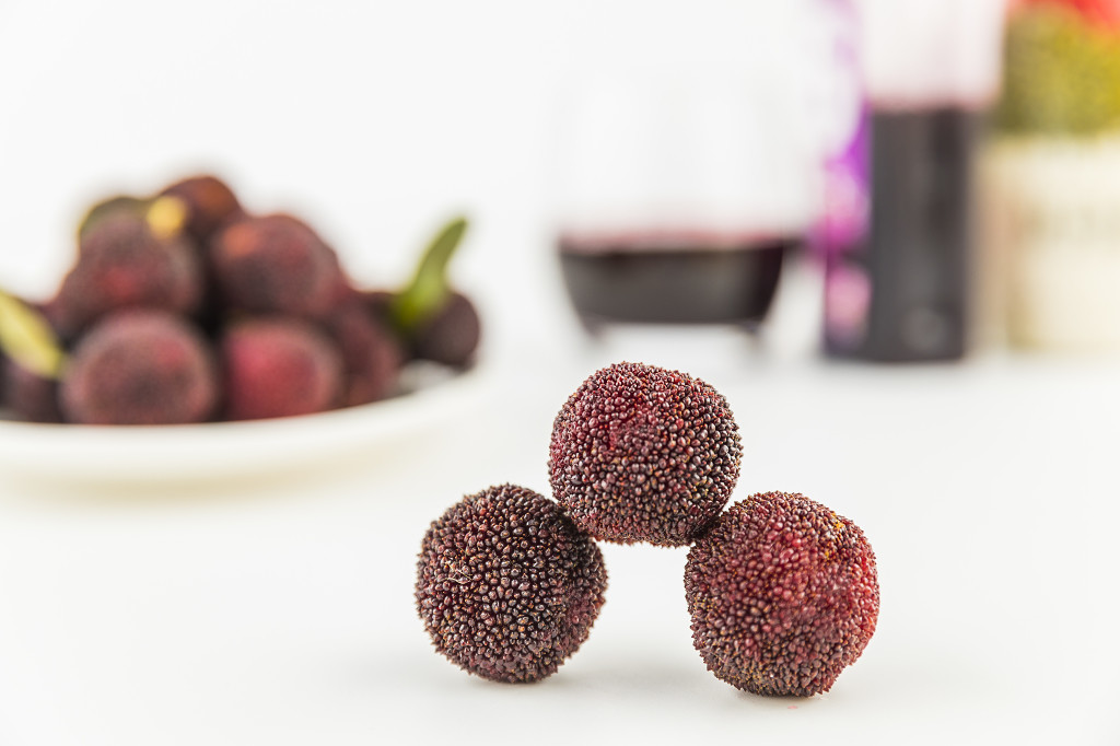 新鲜红色水果杨梅图片