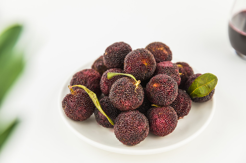 新鲜红色水果杨梅图片