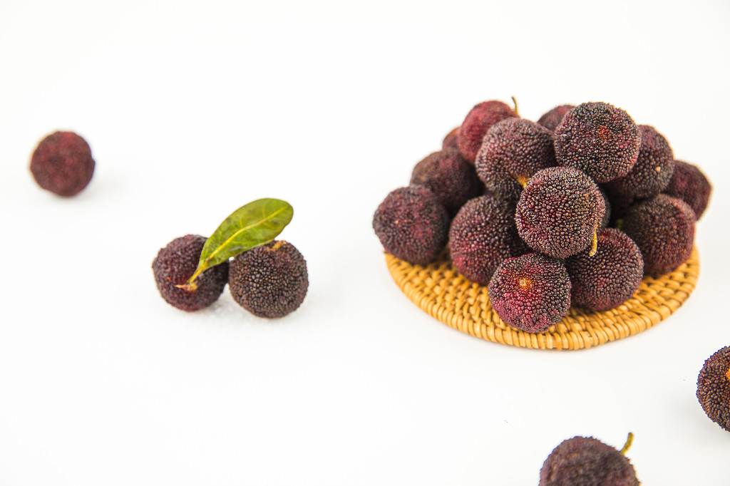 新鲜红色水果杨梅图片