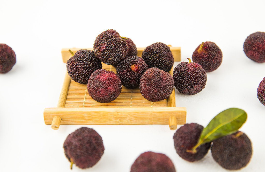 新鲜红色水果杨梅图片