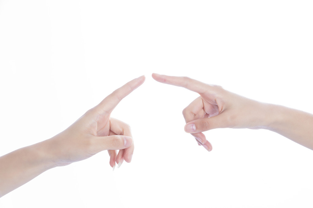 女士柔美手势手部动作背景图片