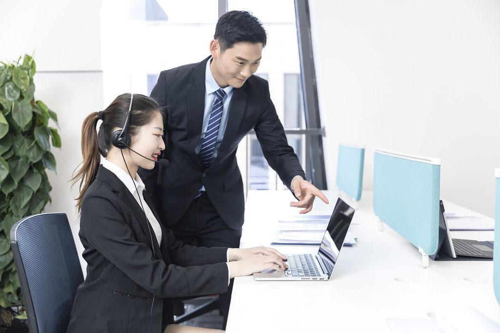 商务讨论策划案图片