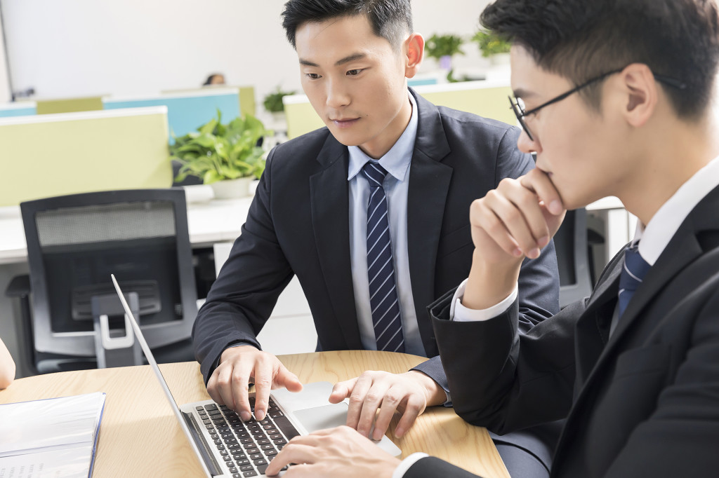 商务讨论策划案图片