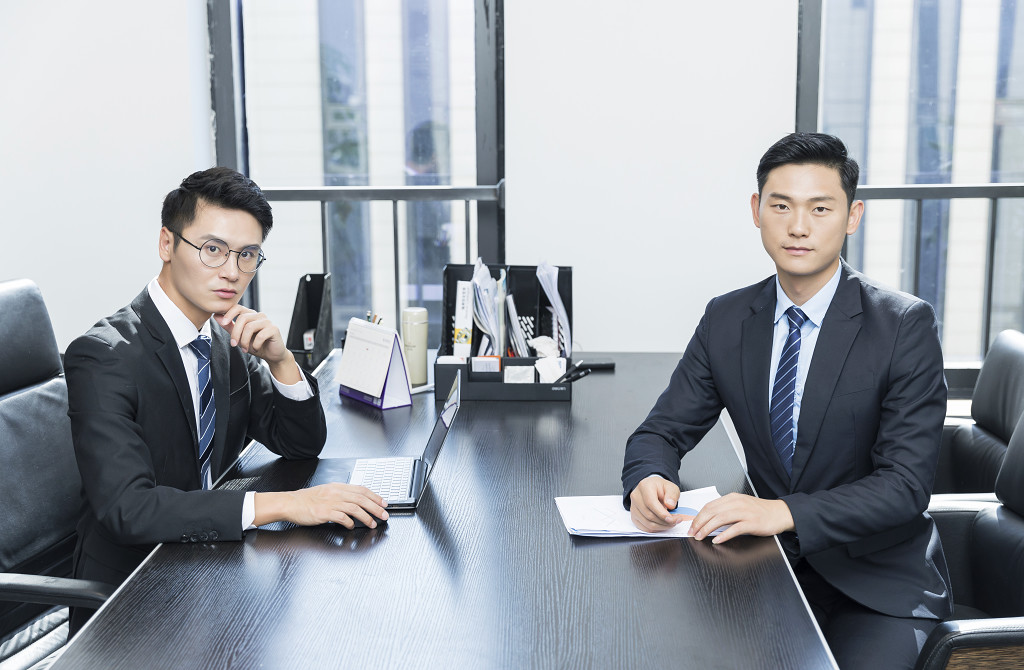 商务老板办公形象图片