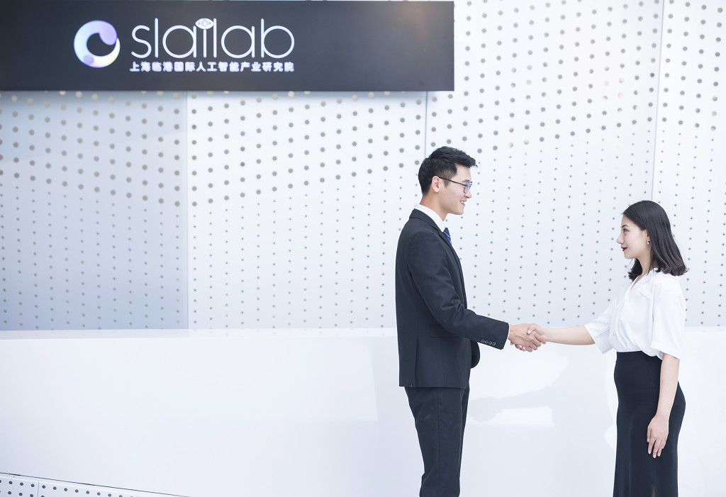 商务老板办公形象图片