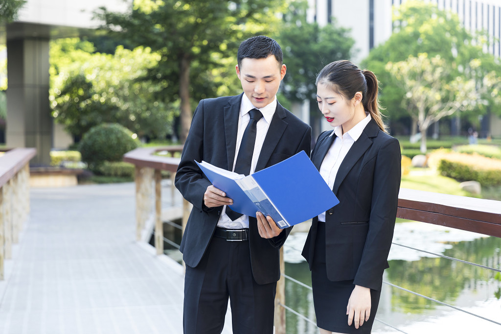 商务讨论策划案图片