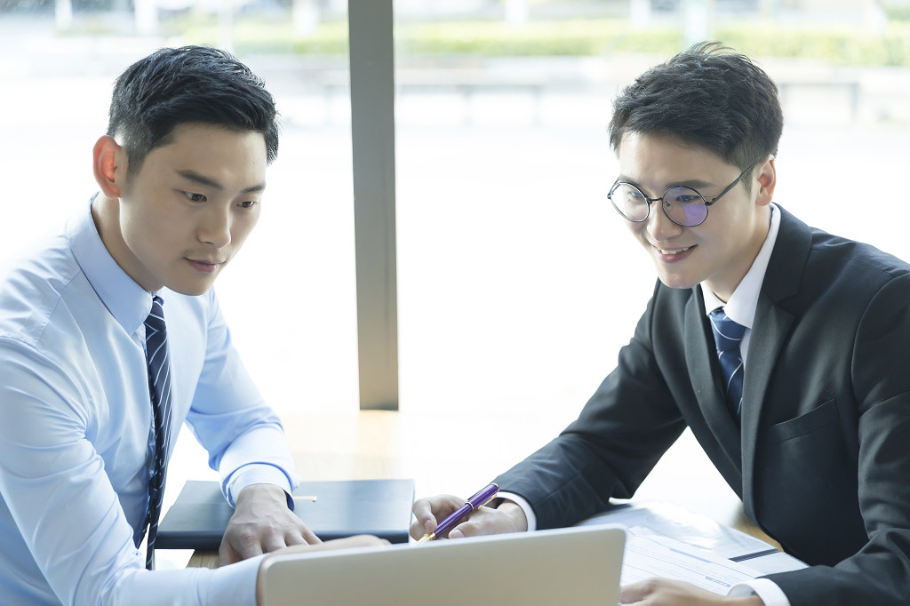 商务讨论策划案图片