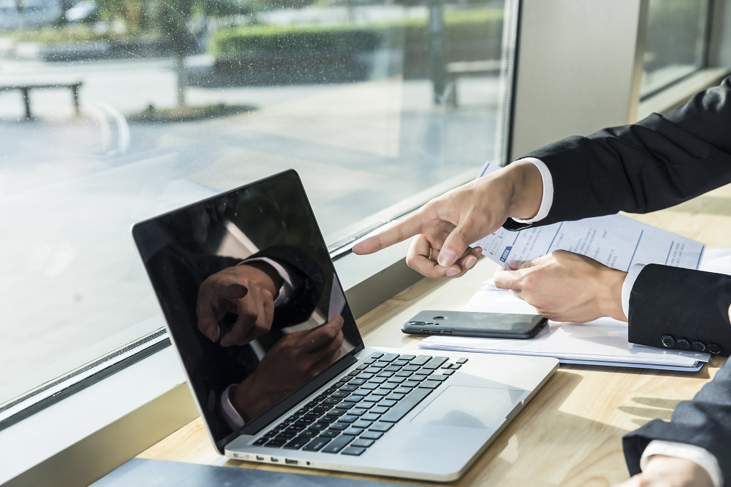 商务老板办公形象图片