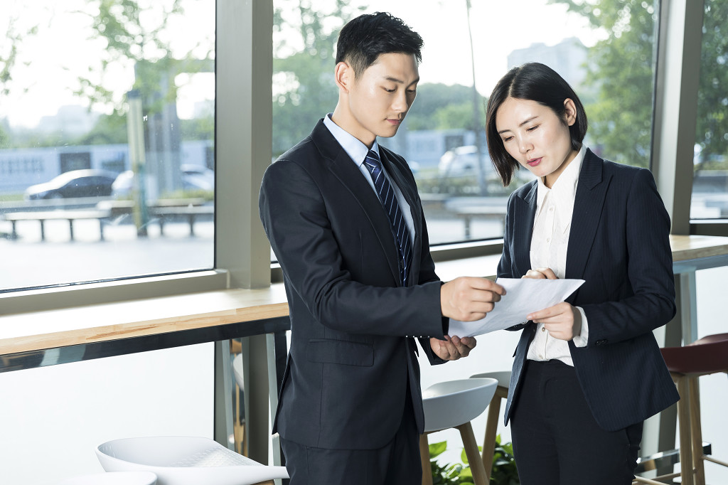 商务讨论策划案图片