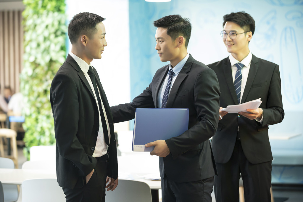 商务人士见客户图片