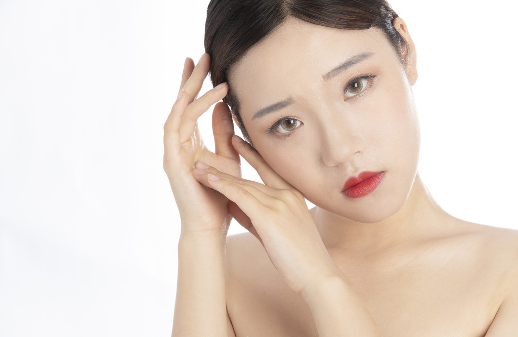 人物化妆美容护肤图片