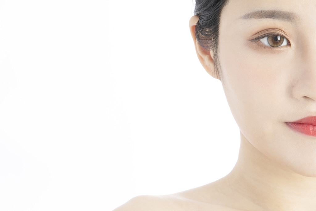 人物化妆美容护肤图片