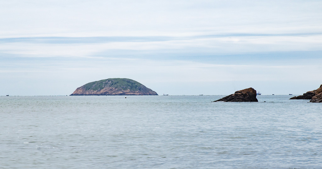 特写蓝绿色大海波纹图片