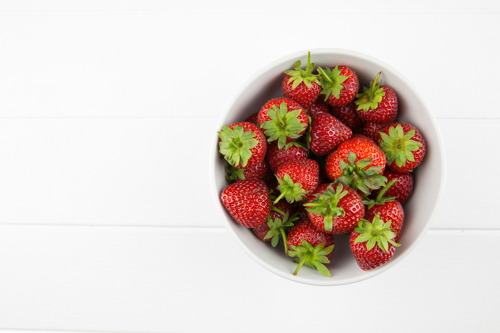 清新简洁水果背景图片