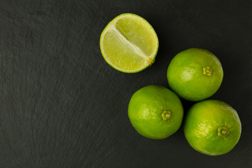 清新简洁水果背景图片