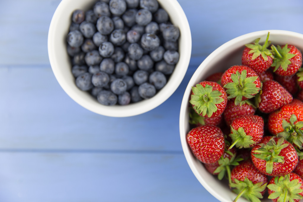 清新简洁水果背景图片