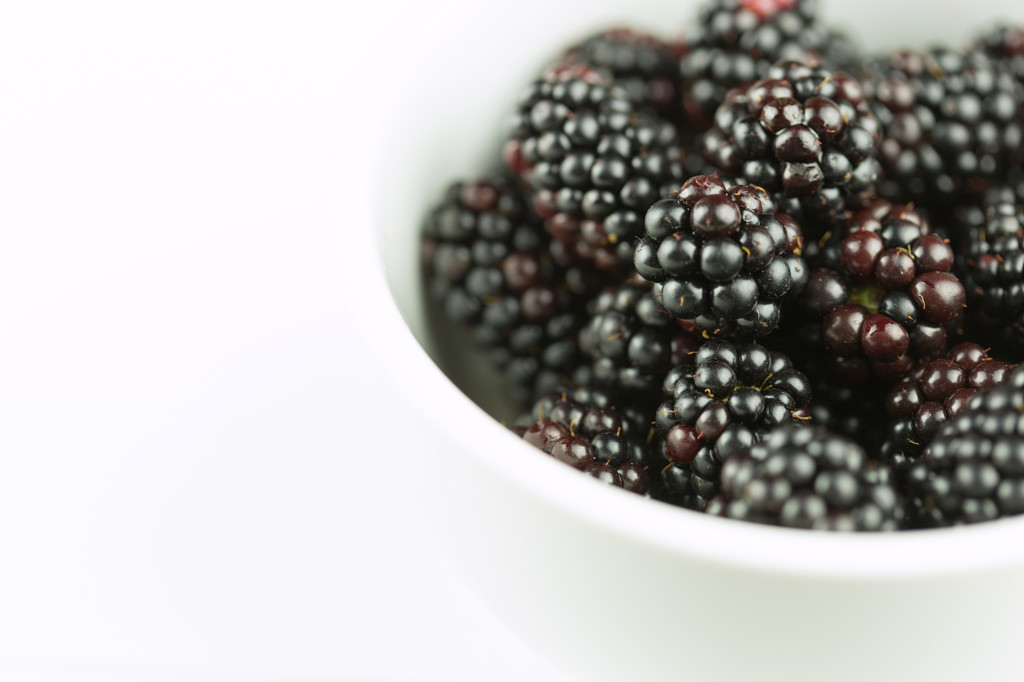 清新简洁水果背景图片