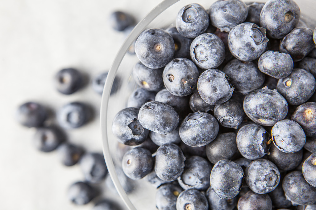 清新简洁水果背景图片