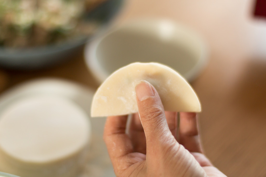 中国传统包饺子图片