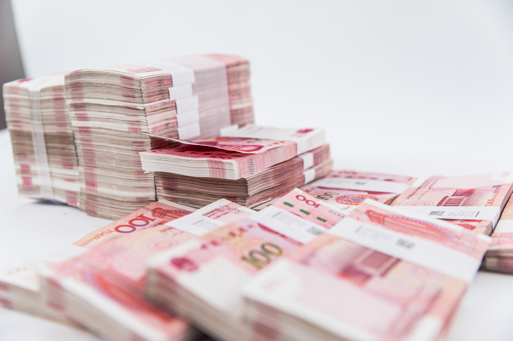 100元人民币图片