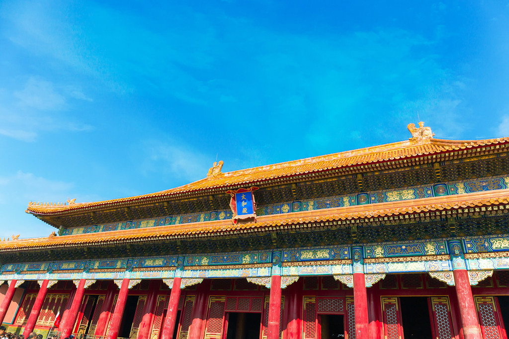 红色故宫中国传统建筑红墙绿瓦背景图片