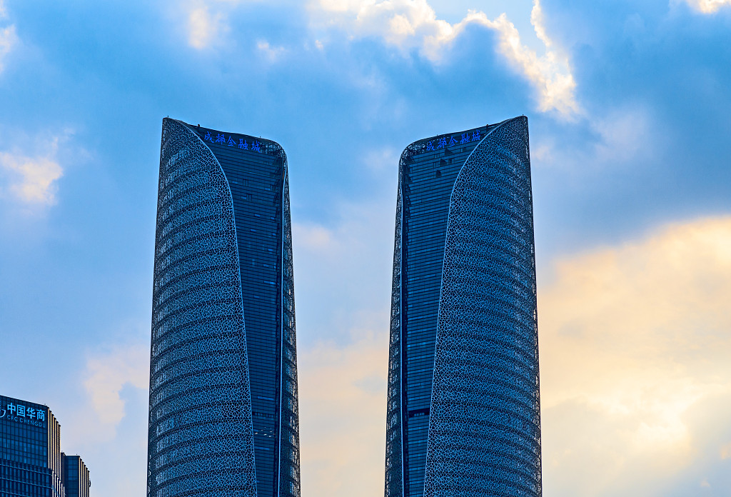 成都高新区金融中心双子塔商务办公楼JPG素材
