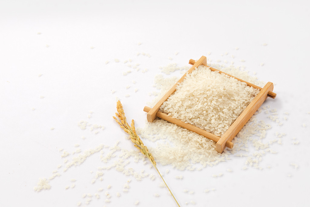 粮食白底木盒麦穗麦子大米丰收配图谷物丰收节