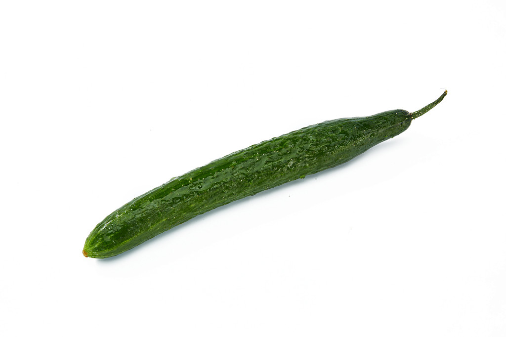 白底蔬菜黄瓜一根黄瓜新鲜蔬菜配图蔬菜果蔬