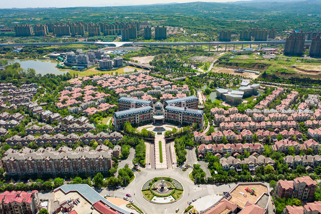 别墅建筑汇集远景 远景山水城市建筑 远景图
