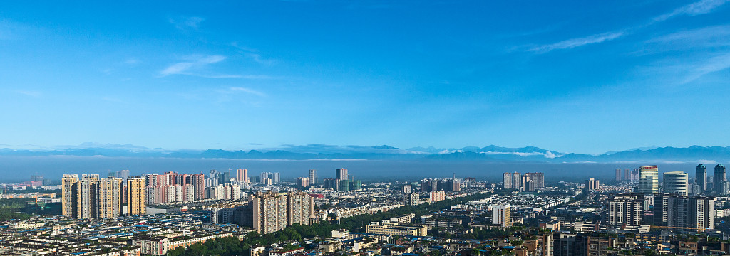 成都温江的清晨以城市楼房为主题拍摄