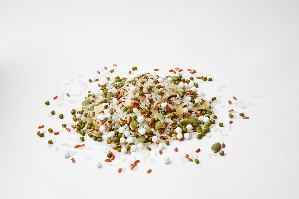 灰底百合粥珍惜粮食粮食散落粮食一堆粮食