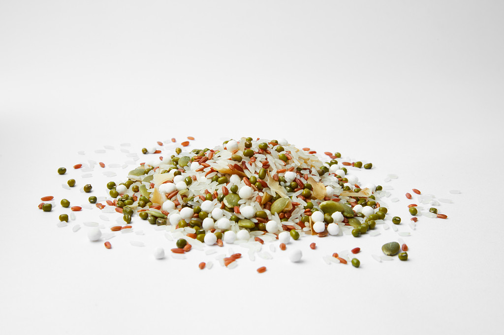 灰底粮食一堆粮食散落粮食珍惜粮食百合粥