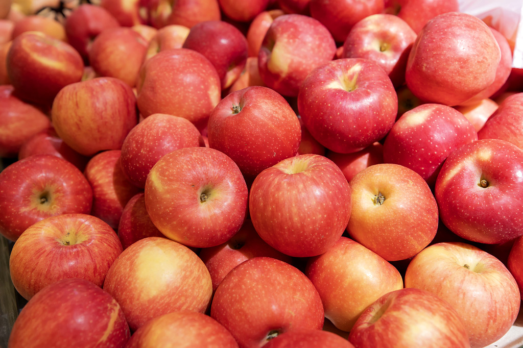 实拍水果水果特写苹果特写货架内景