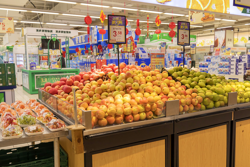实拍超市货架水果货架超市陈列超市内景超市商品超市食品