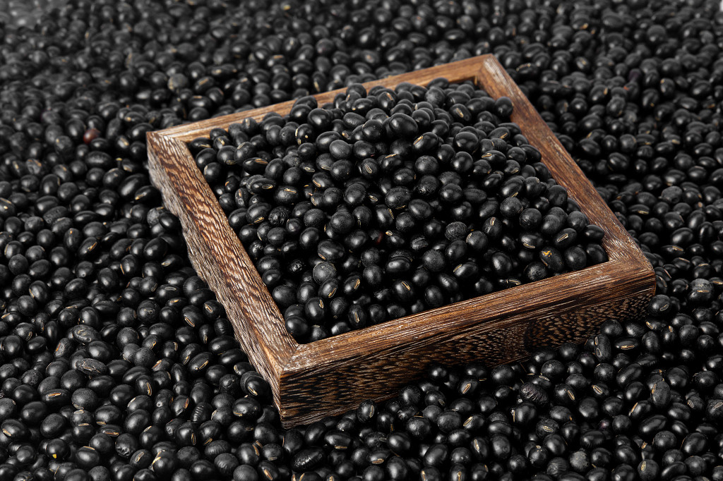 实拍平铺黑豆木盒黑豆一盒黑豆一盒豆子