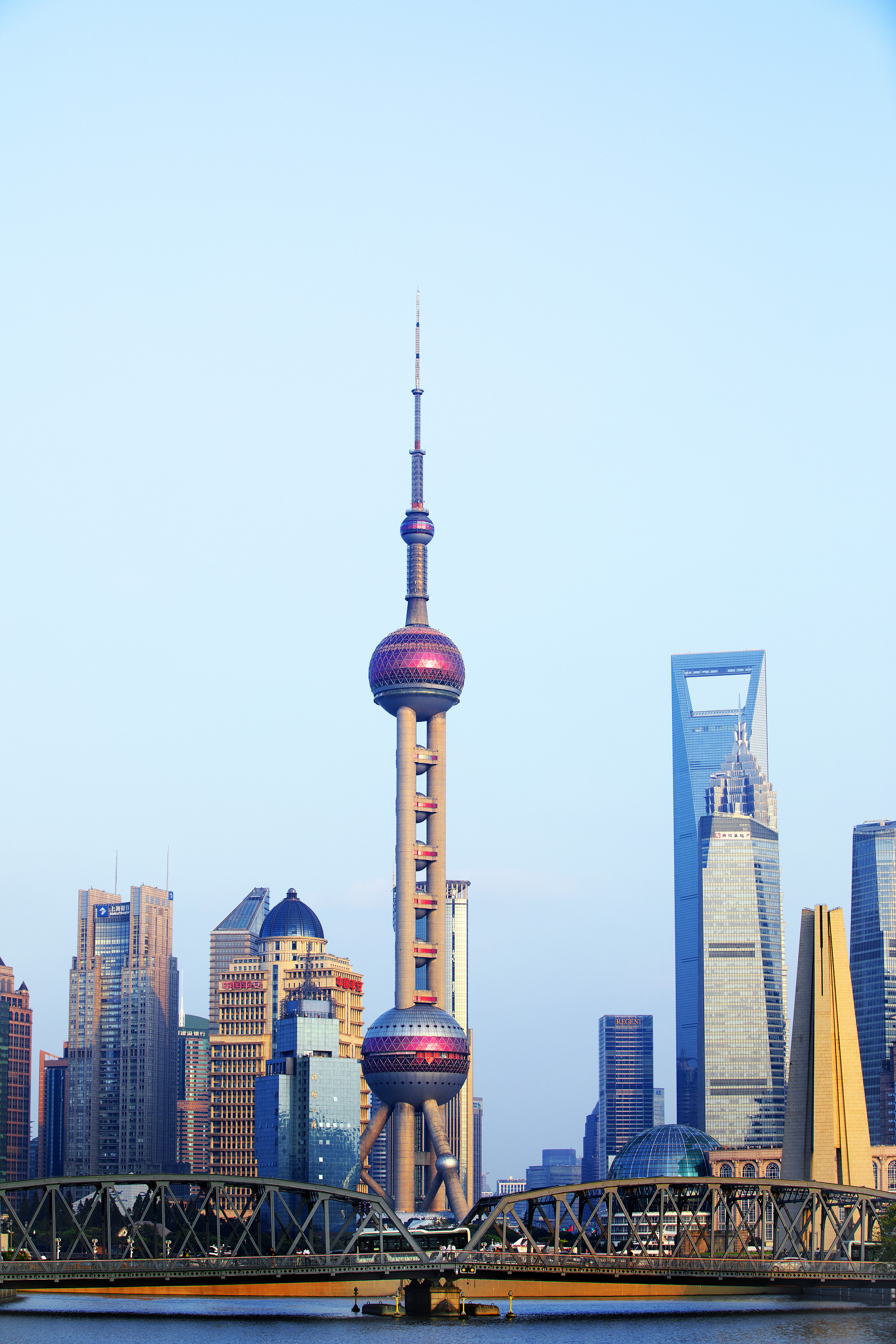 城市建筑东方明珠高楼大厦商业大厦