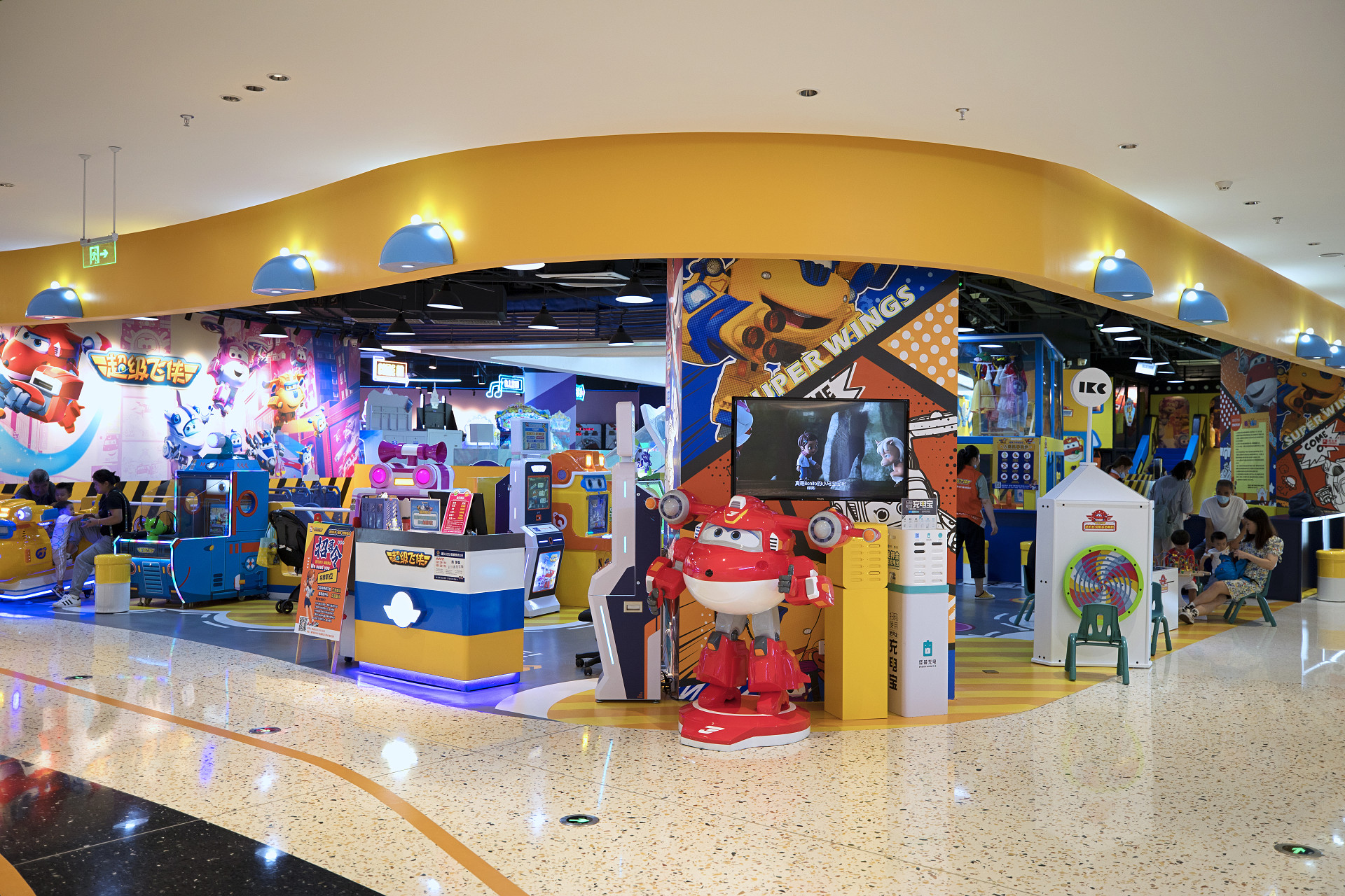 商场店铺特写单独店铺特写玩具店特写