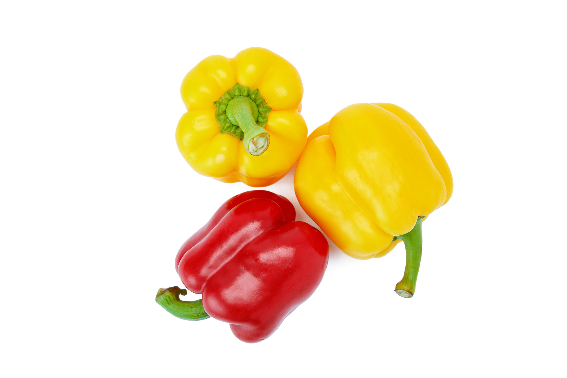 俯视图新鲜蔬菜白底蔬菜三个彩椒黄椒红椒彩椒菜椒
