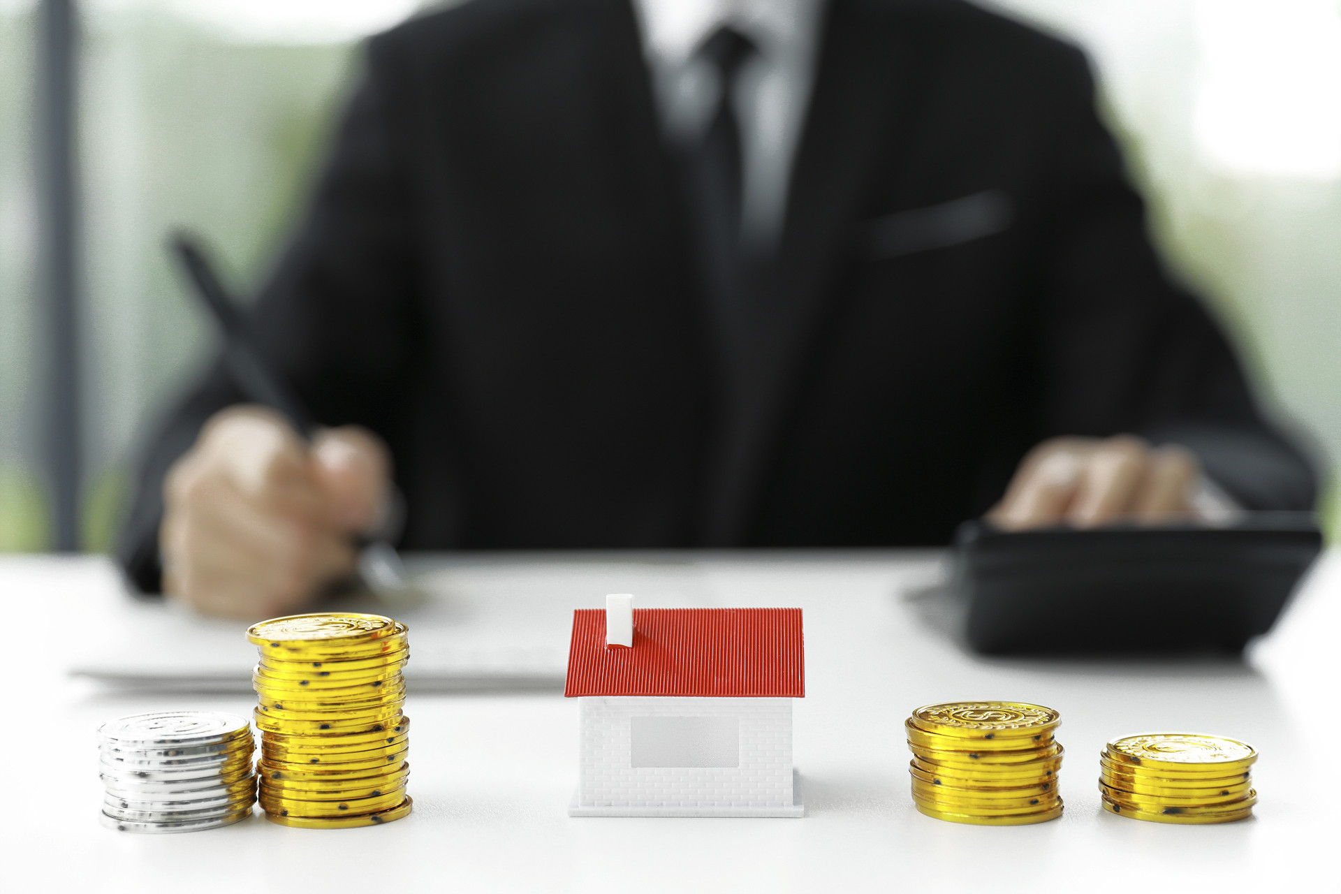 商务人像背景办公计算房子房产房子模型