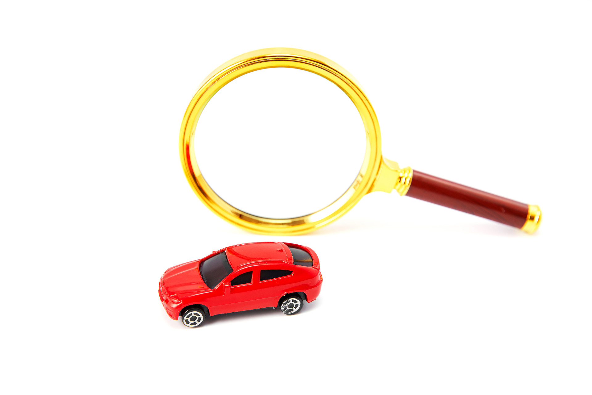 白底放大镜轿车模型汽车模型购买汽车经济金融