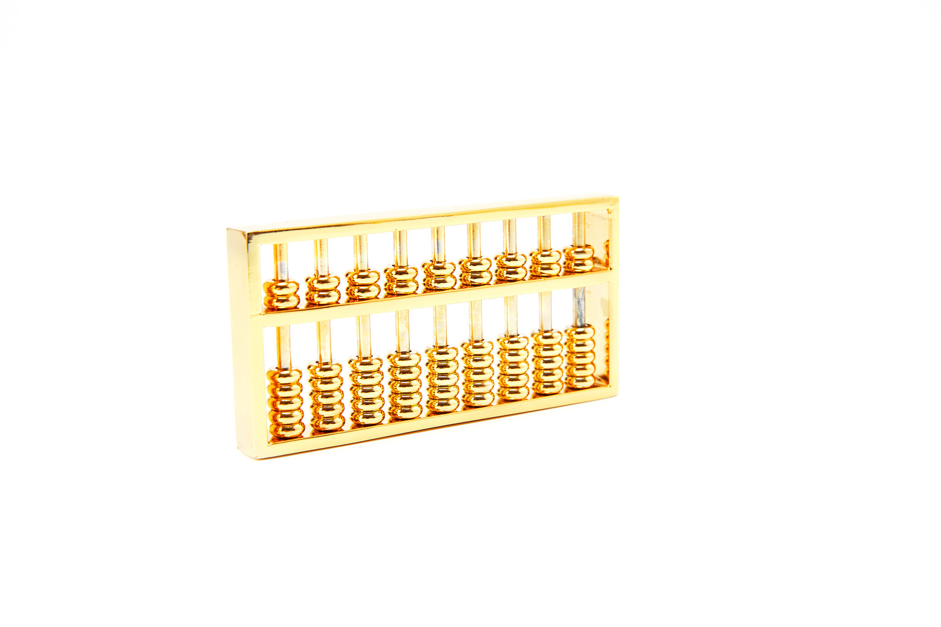 白底算盘金色算盘计算经济金融