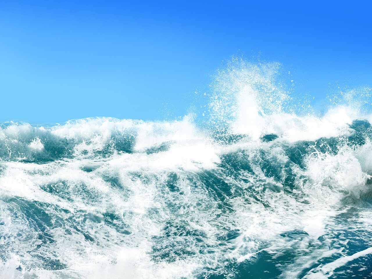 自然风景波涛汹涌的蔚蓝的天空和海浪背景图