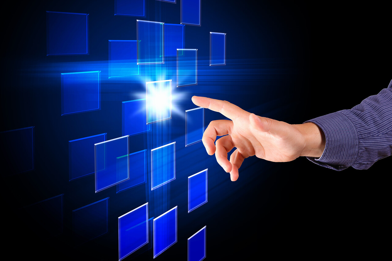 科技商务人手点击空中按钮屏幕点击手势