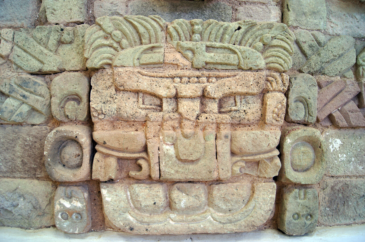 玛雅神像雕像浮雕石雕