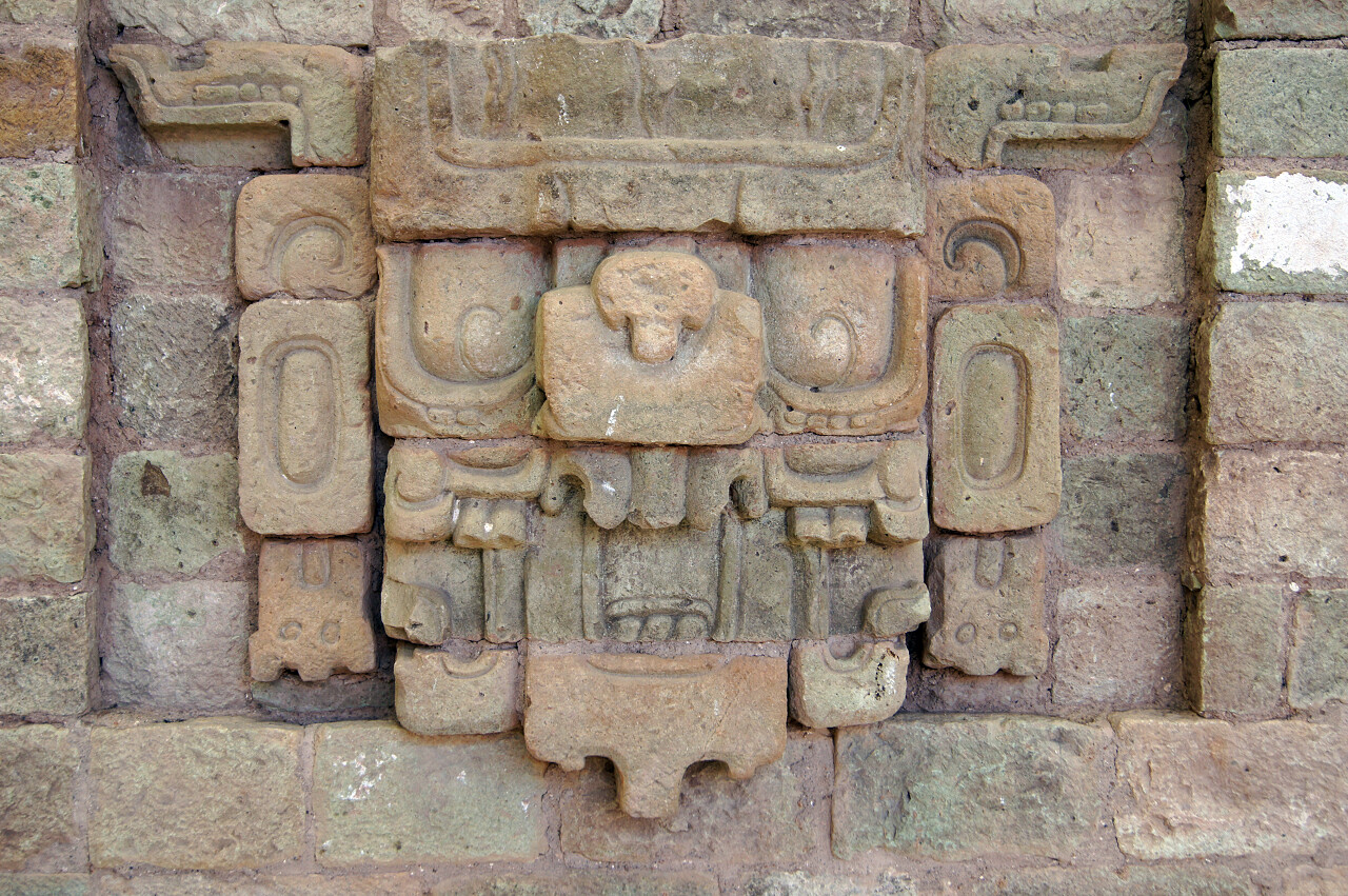 雕像遗迹石雕浮雕