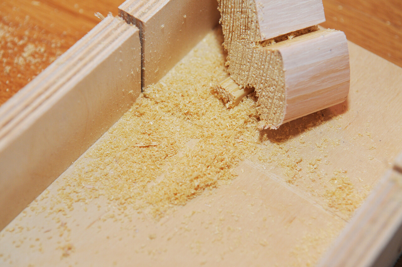 木屑切割木板木工