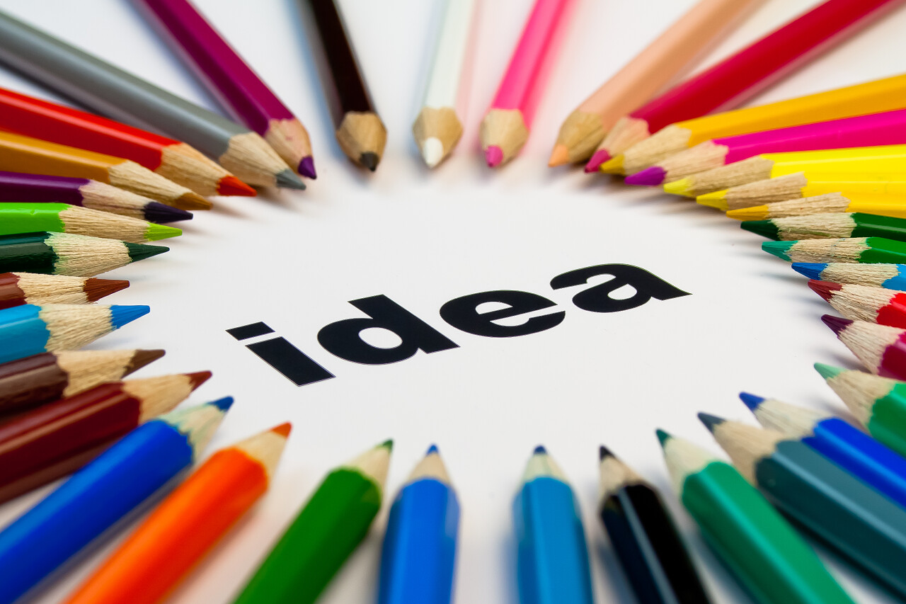 彩色铅笔圆圈想法注意